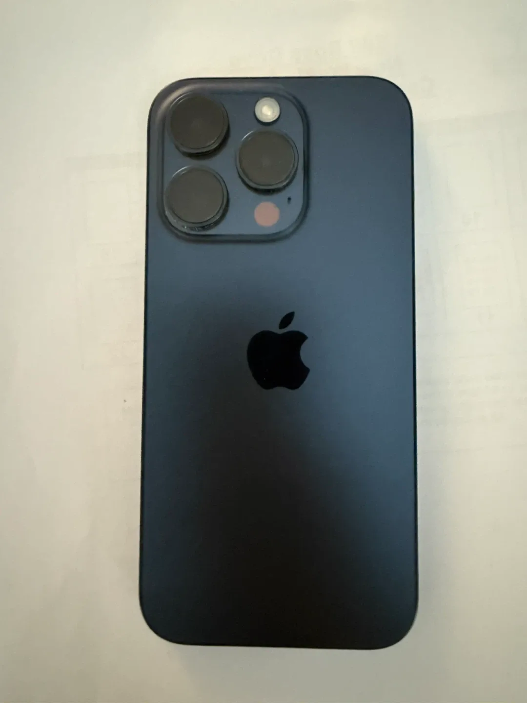 iPhone 15 Pro - 128 Gb - Blue Titanium image indicator(3)