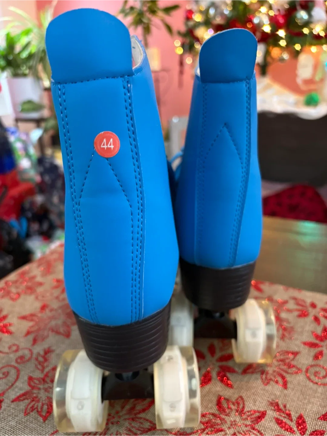 Blue Roller Skates - Size 44 image indicator(2)