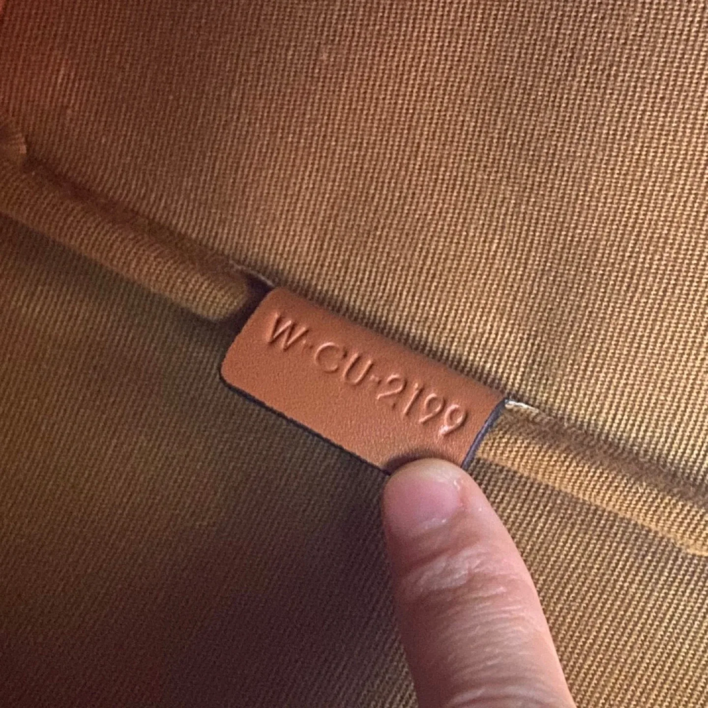 Celine Paris Bucket Bag image indicator(7)