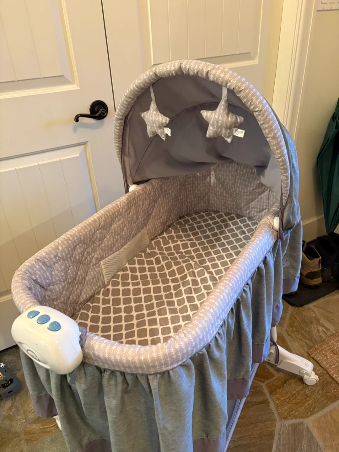 Graco Sense2Snooze Bassinet - Soothing Sleep
