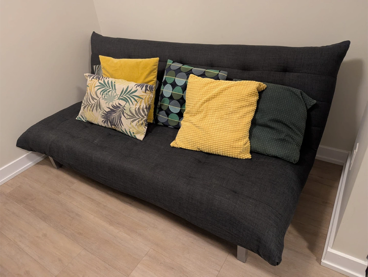 Move out sale! Last Chance!!! Dark Grey Futon - Great Condition! - photo 3