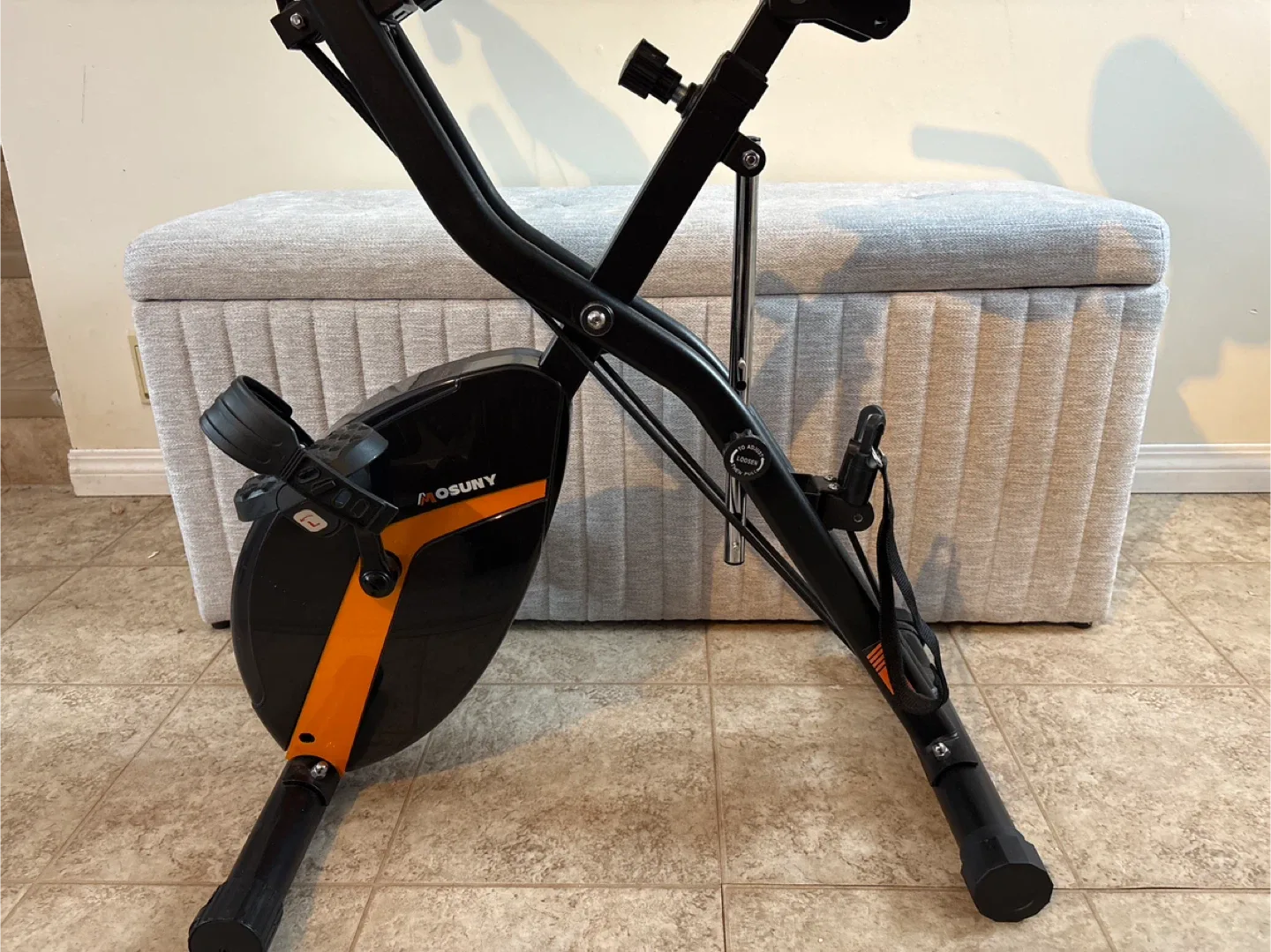 Mosuny Exercise Bike - New Condition! image indicator(4)