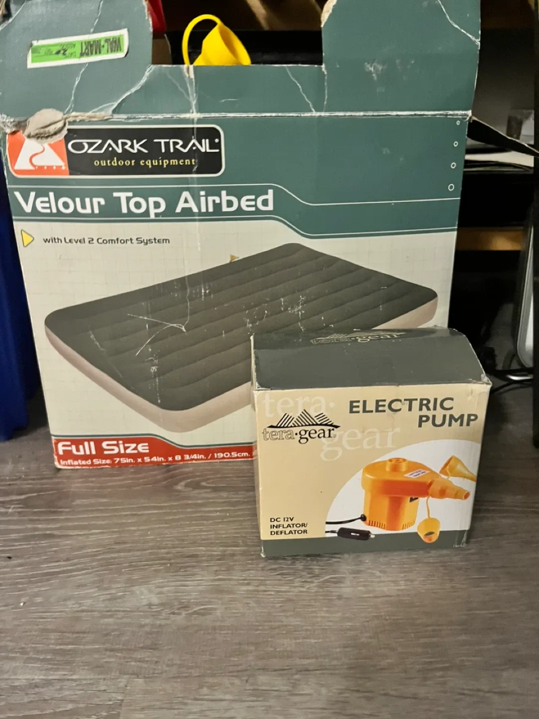 Ozark Trail Velour Top Airbed (Full Size) + Electric Pump