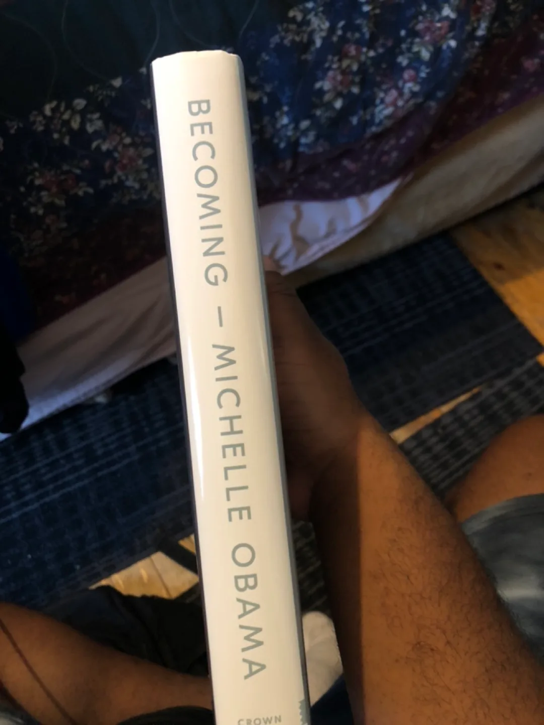 Novel Becoming by Michelle Obama image indicator(3)