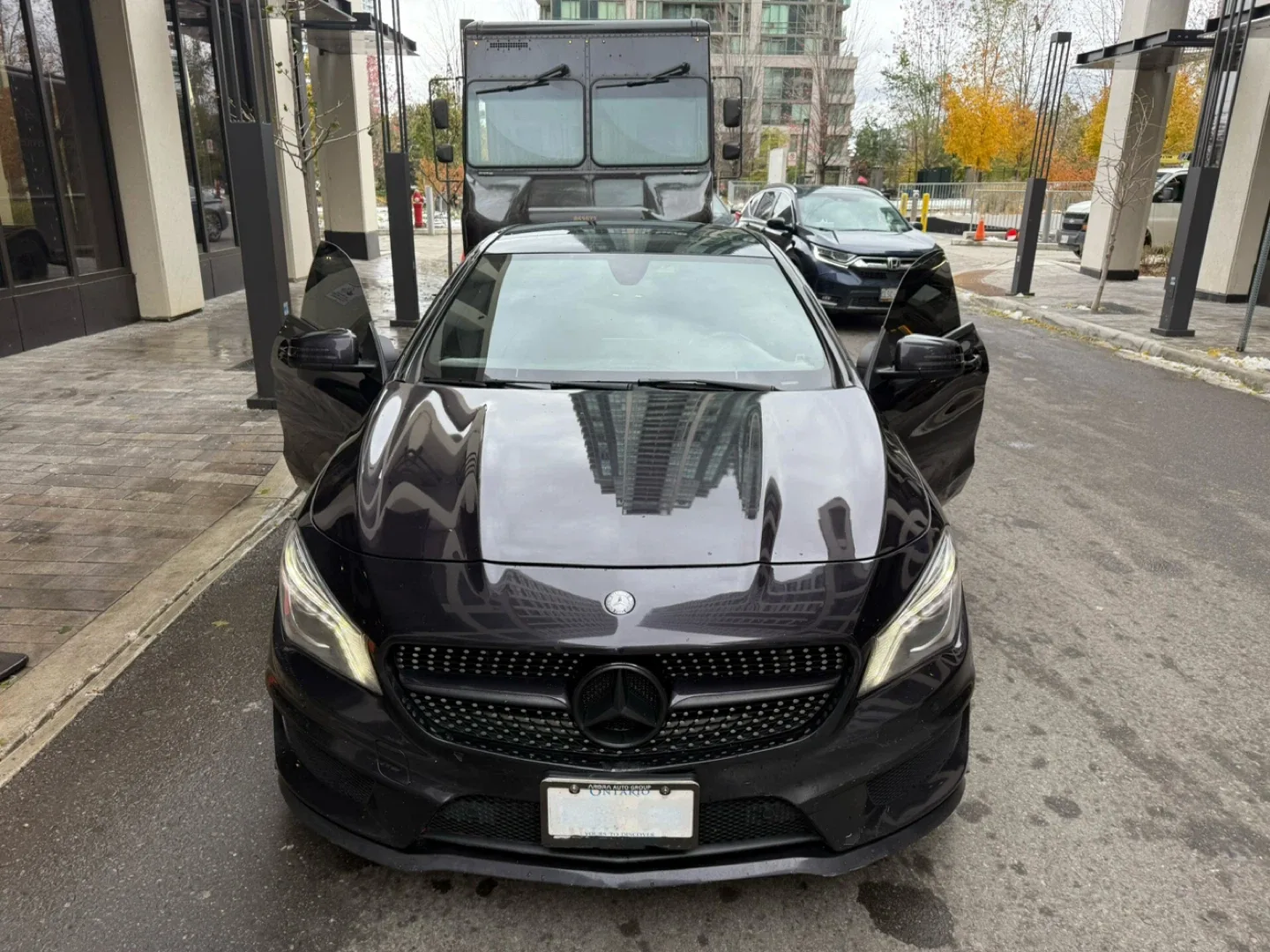 Mercedes-Benz CLA 250 4MATIC image indicator(3)