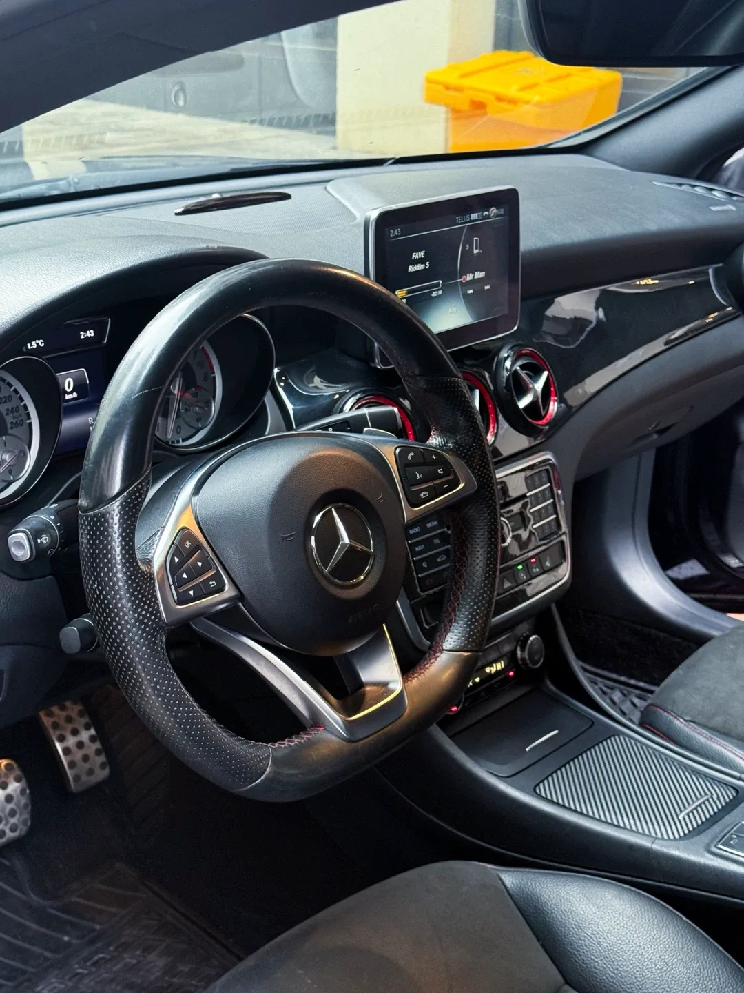 Mercedes-Benz CLA 250 4MATIC image indicator(6)