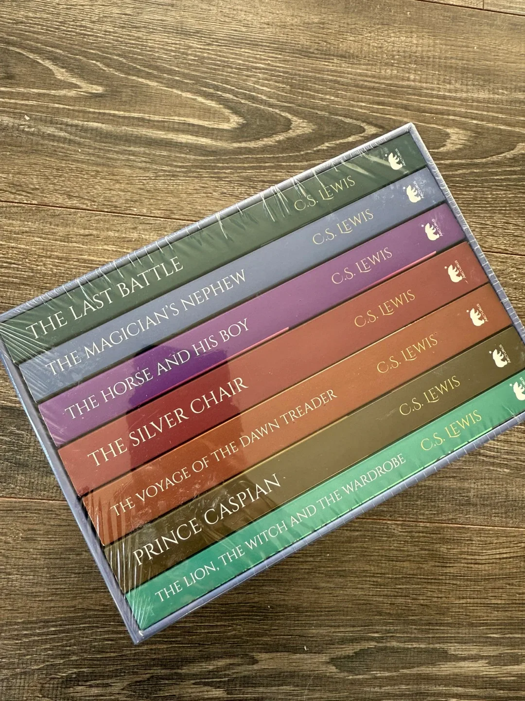 New Chronicles of Narnia Box Set by C.S. Lewis image indicator(3)