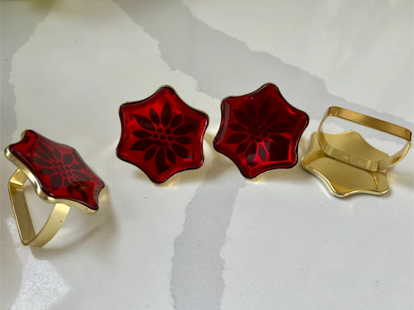 Set of 4 Red & Gold Napkin Rings