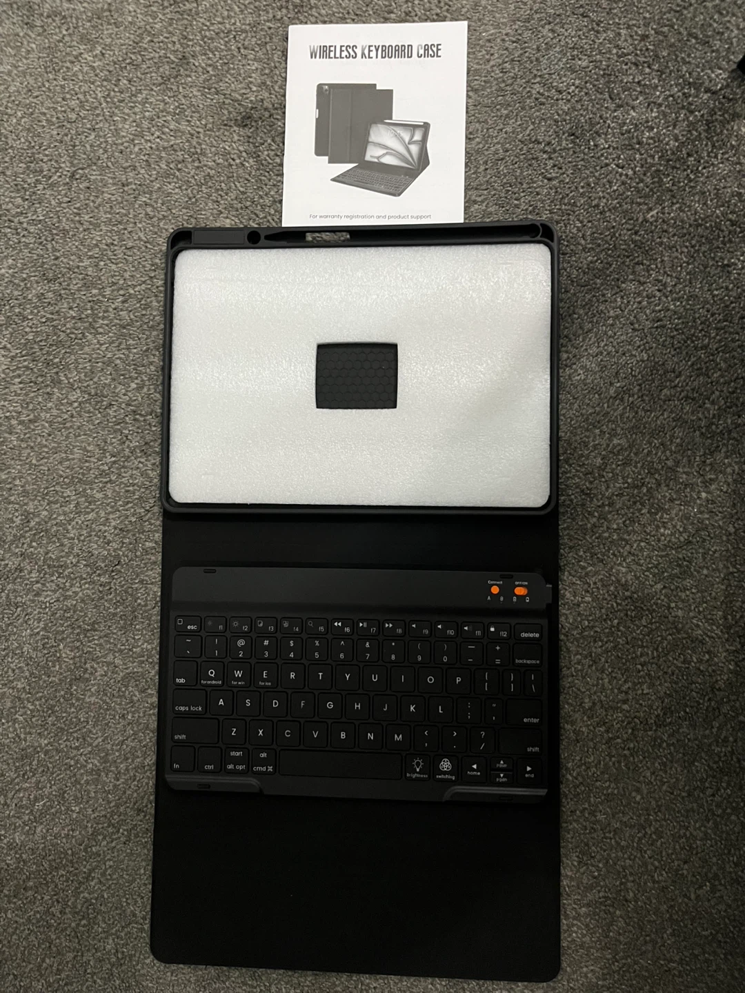 Wireless Keyboard Case for iPad - Brand New! - photo 3