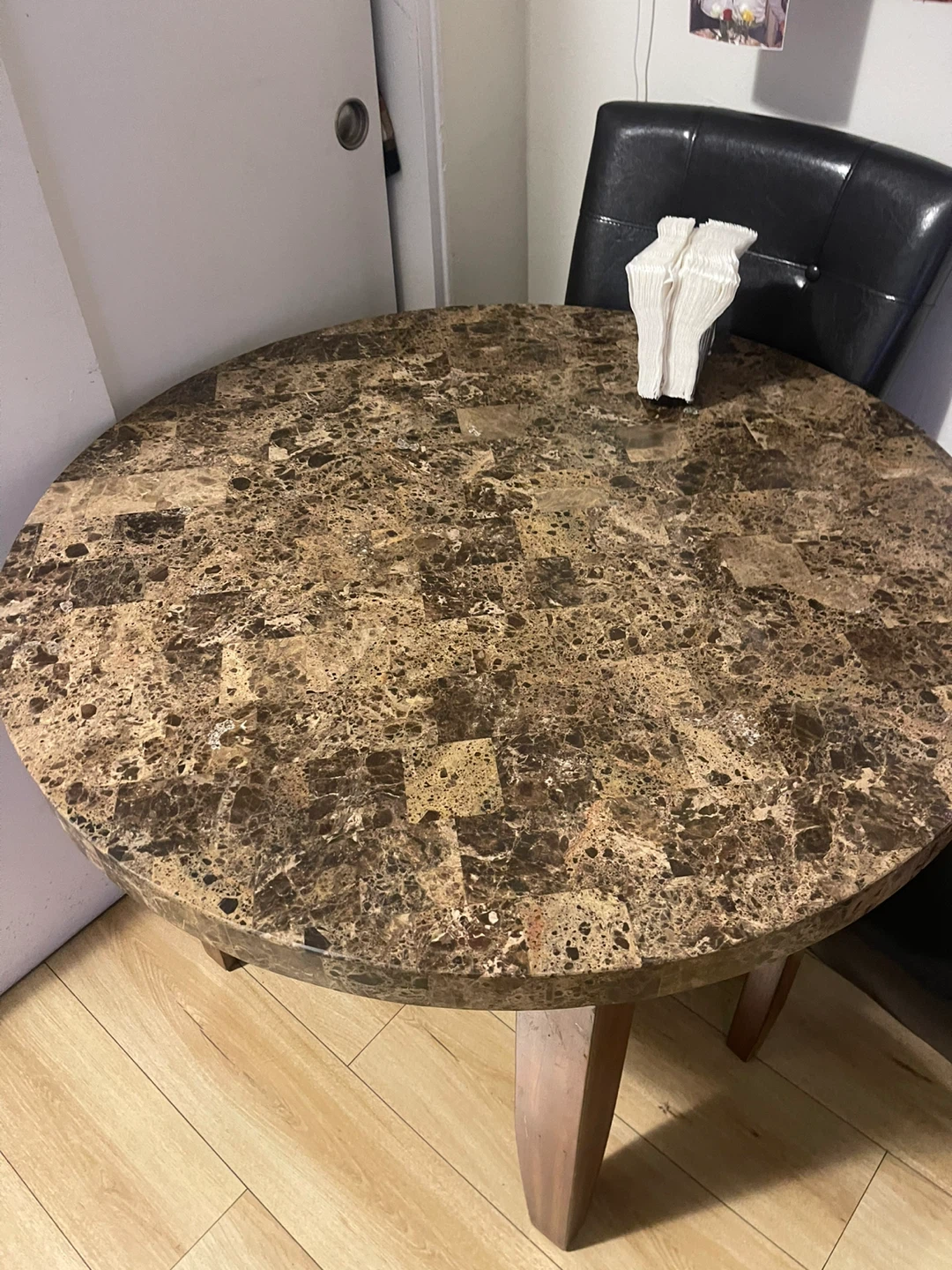 Round Marble Table with 2 Black Leather Chairs - photo 3