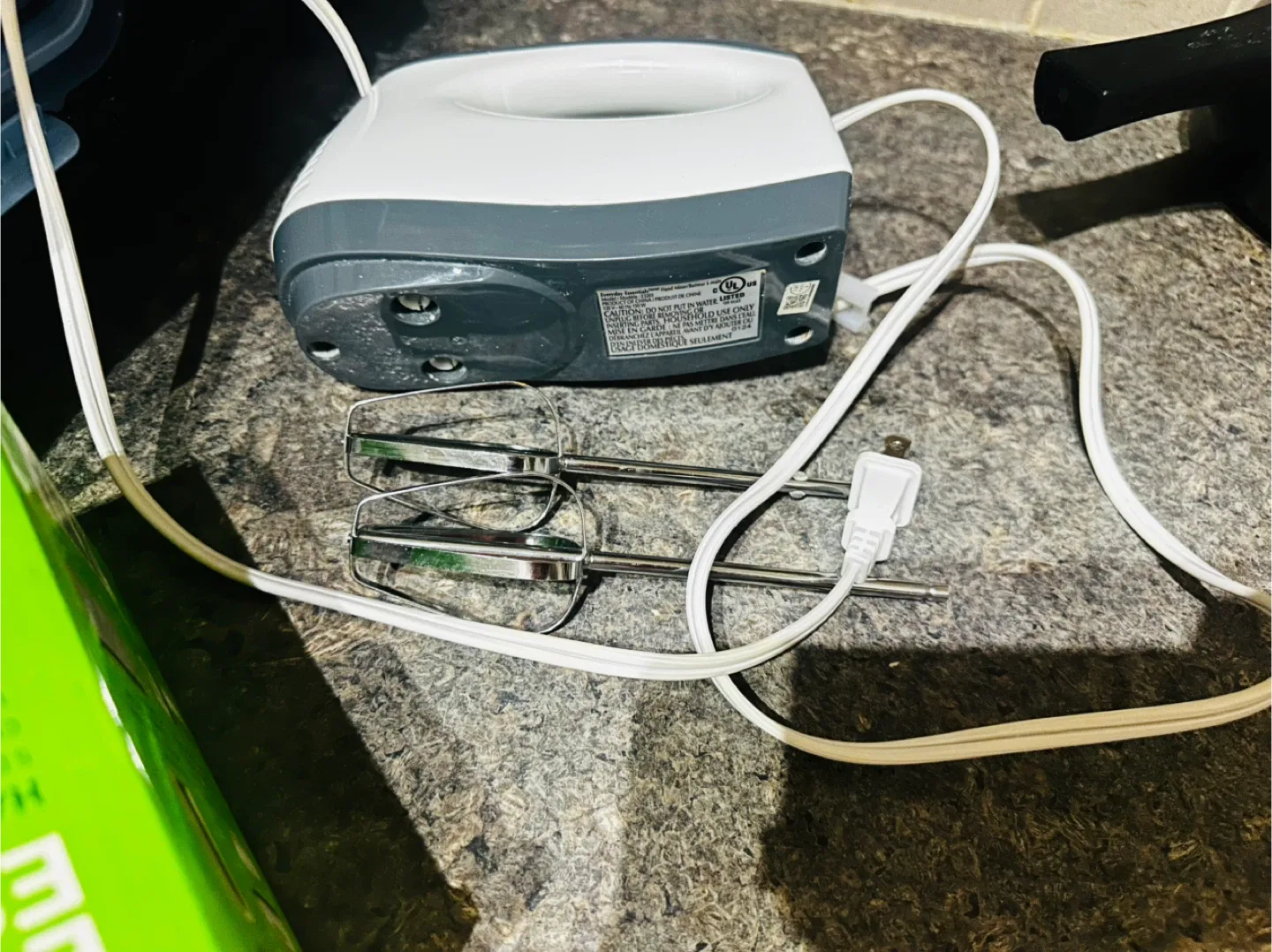 Everyday Essentials Hand Mixer image indicator(2)