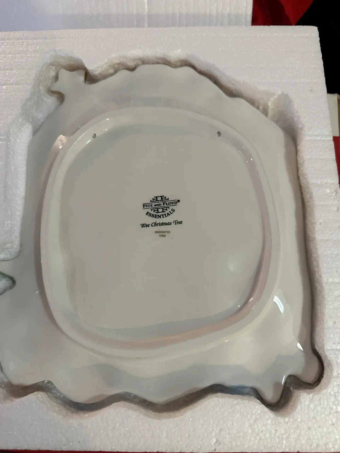 BNIB Fitz and Floyd Wee Christmas Tree Plate image indicator(3)