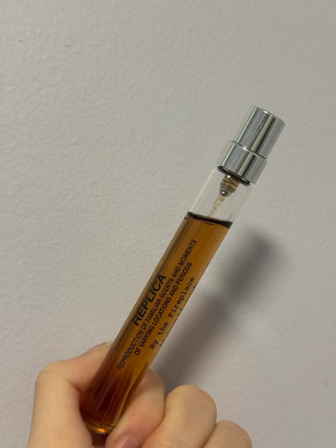 Maison Margiela Replica By the Fireplace 10ml image indicator(2)