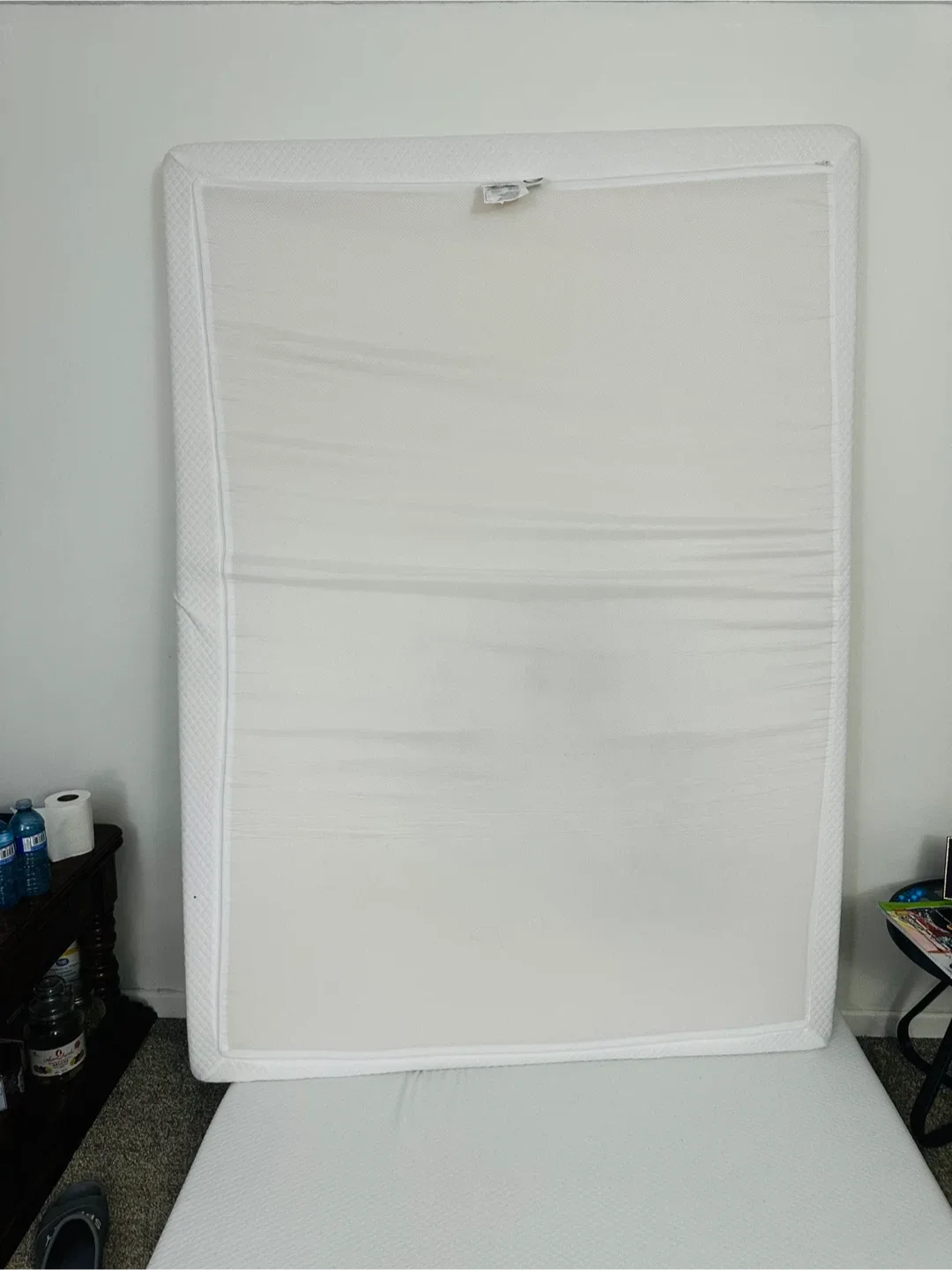 White Mattress - Gently Used image indicator(2)