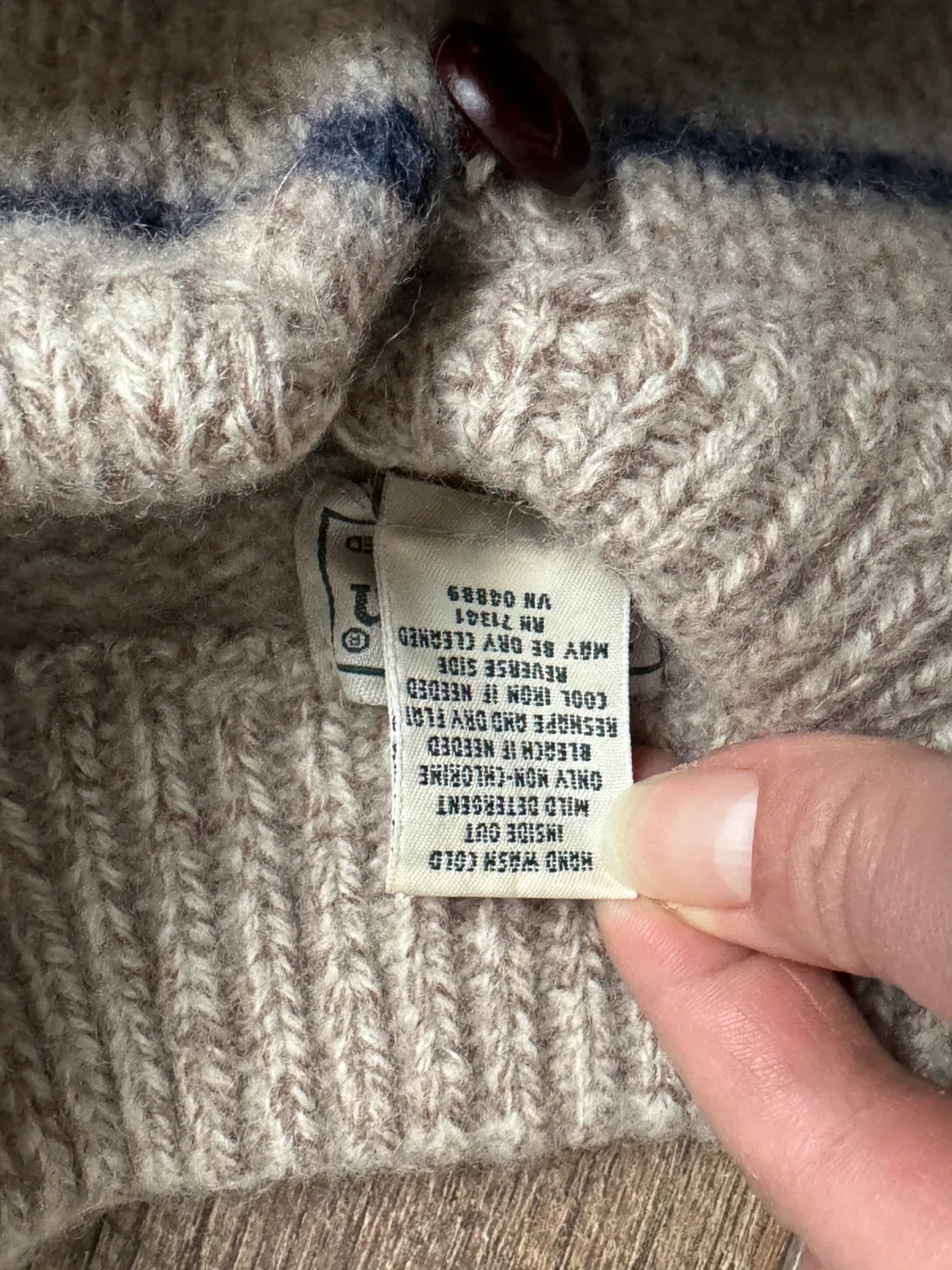 L.L.Bean Wool Sweater - Boys Size XL image indicator(2)