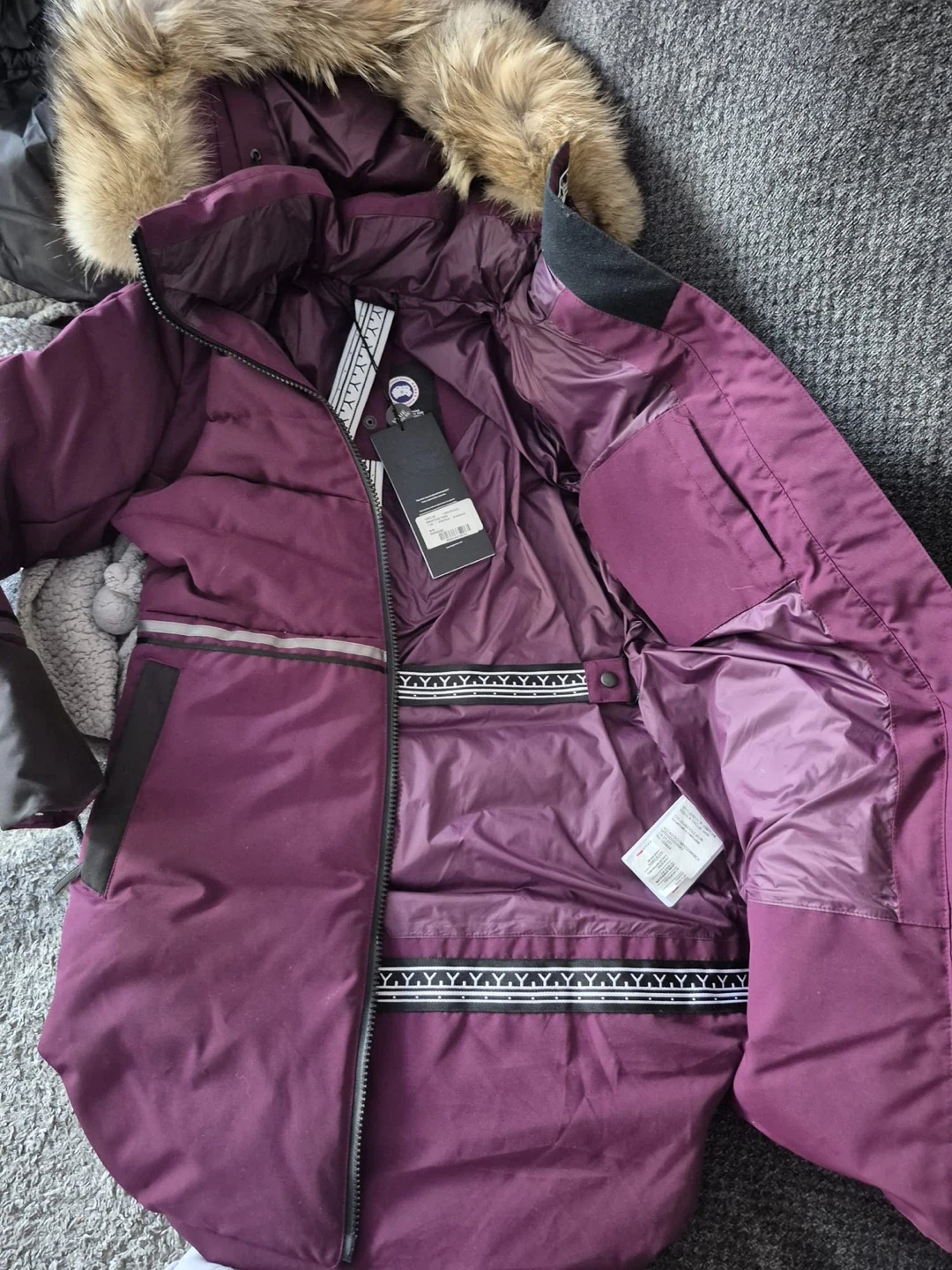 Canada Goose Atigi Parka - Amethyst - Size M/M