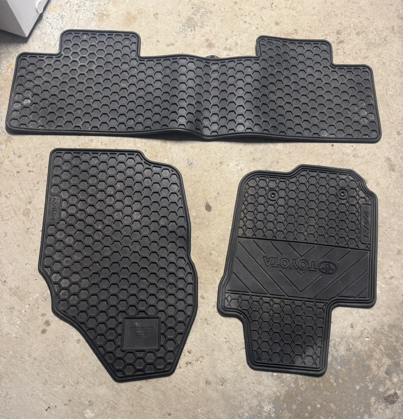 Toyota RAV4 All Weather Floor Mats