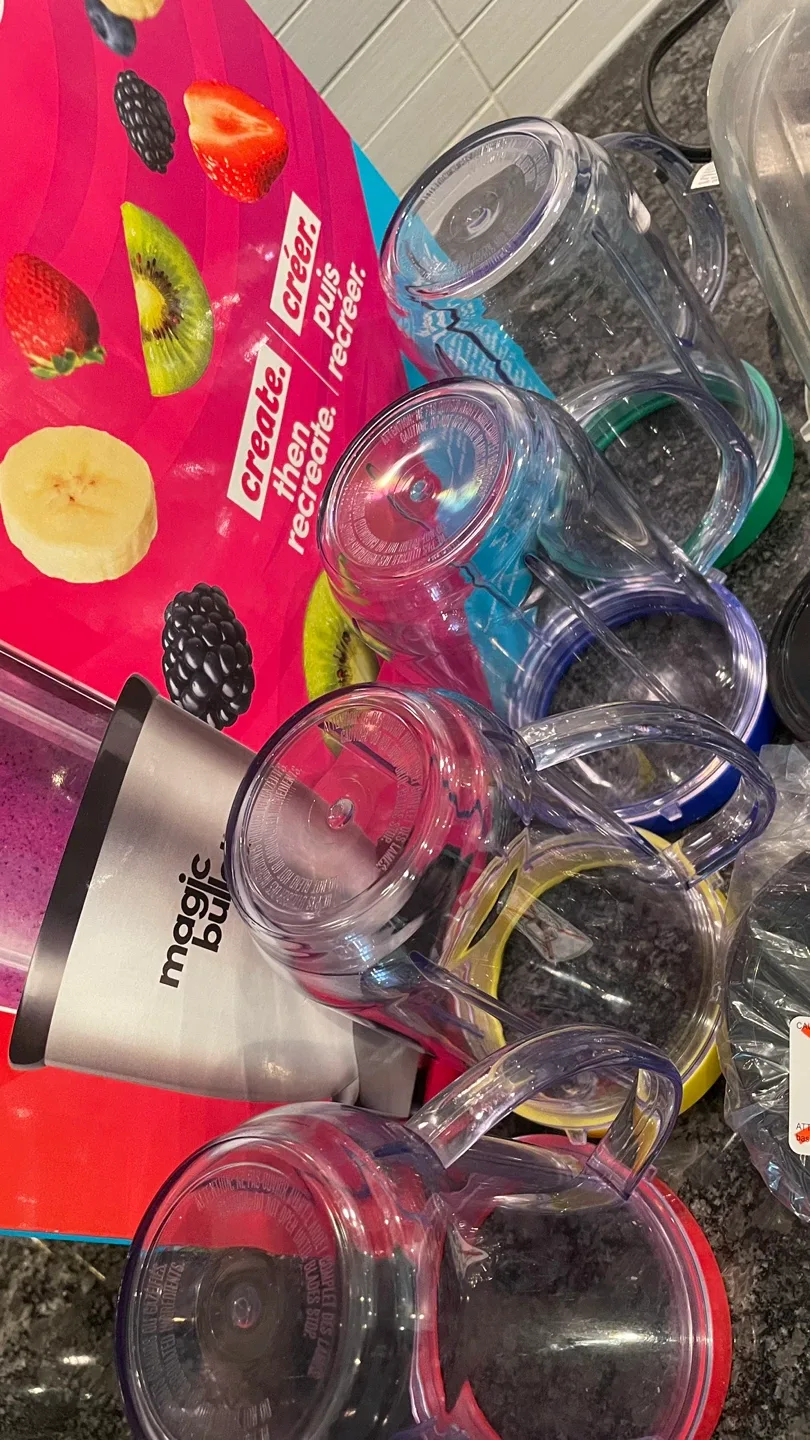 Magic Bullet Blender with Cups & Blades image indicator(4)