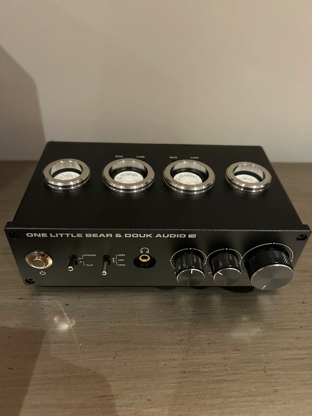 Douk Audio T9 Vacuum Tube Phono Preamp Stereo Preamplifier image indicator(4)