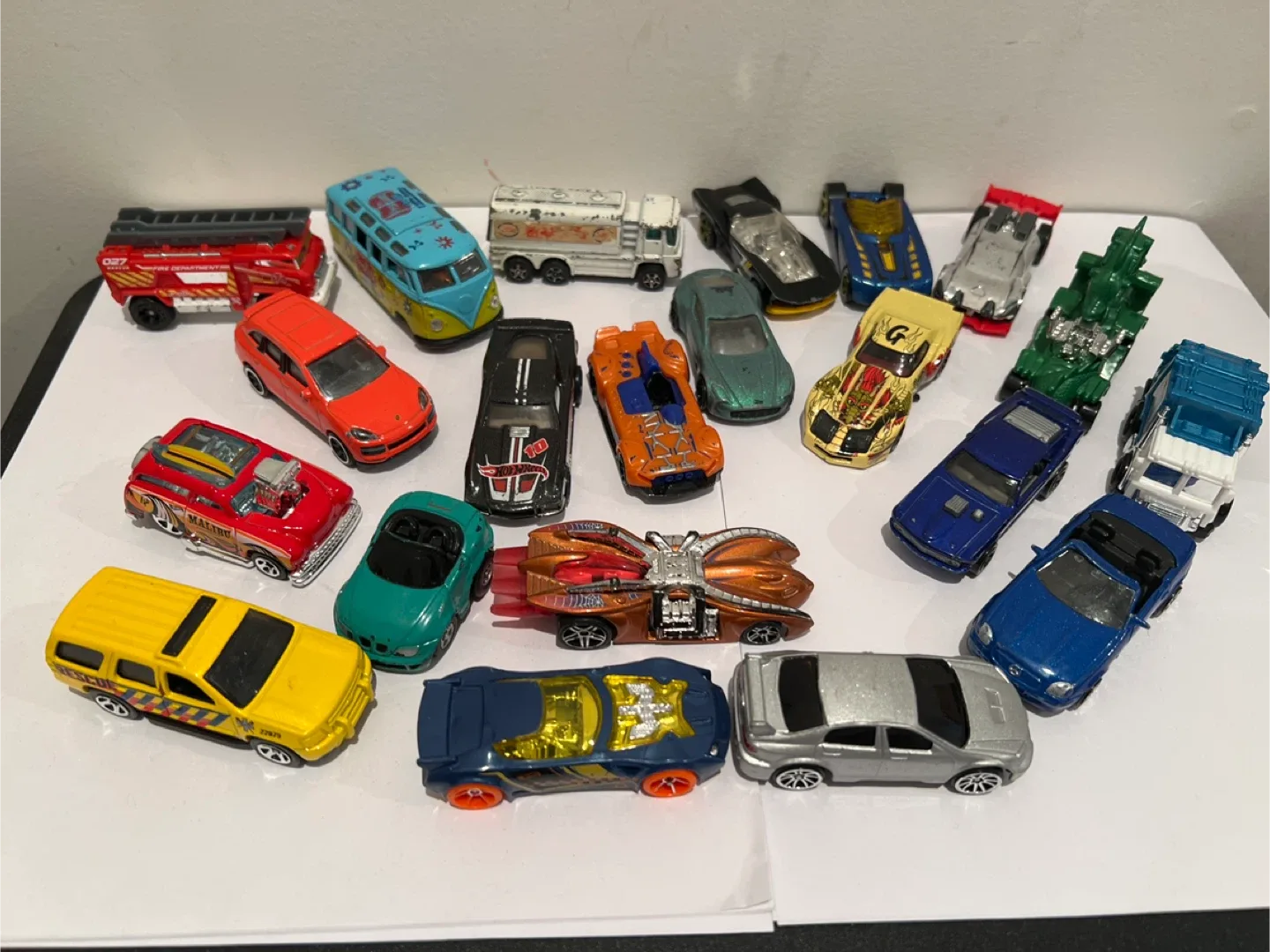 Mixed Lot of Toy Cars