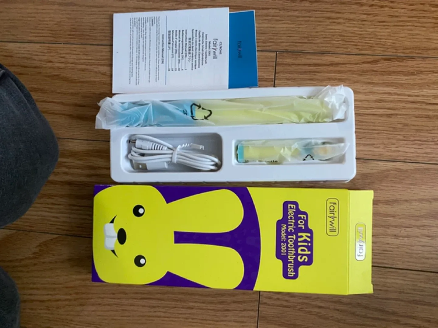 Brand New Fairywill Kids Electric Toothbrush set