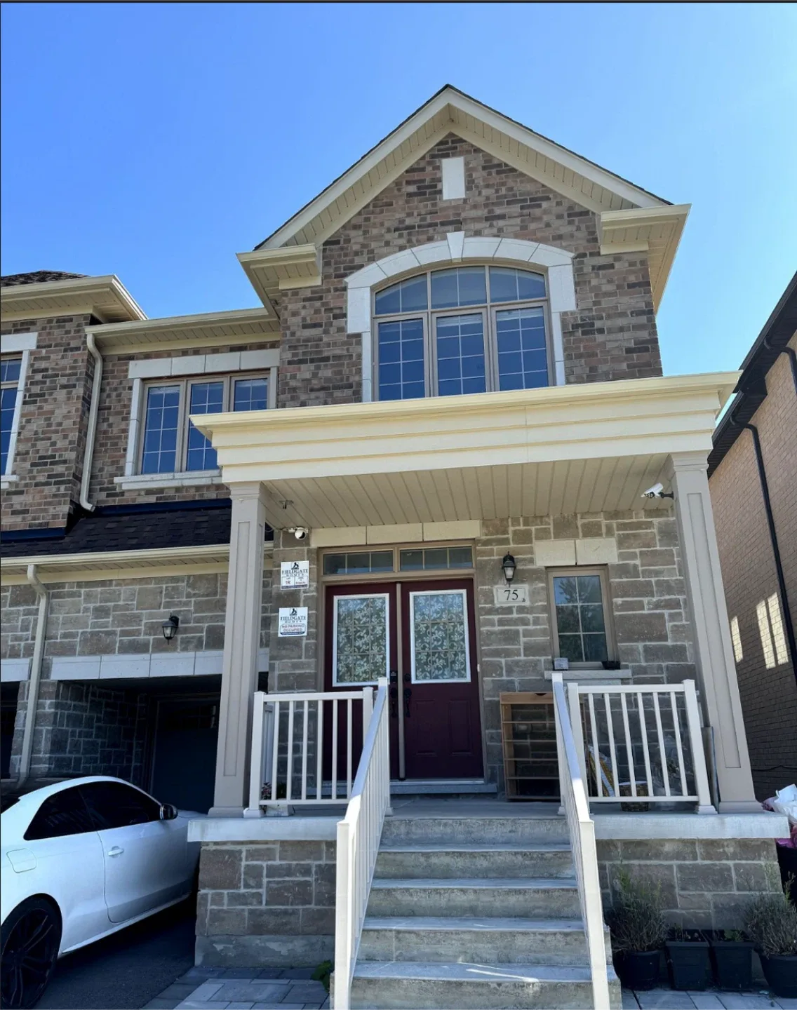 🏡 Master Bedroom for Rent – Spacious & Bright! 🌿