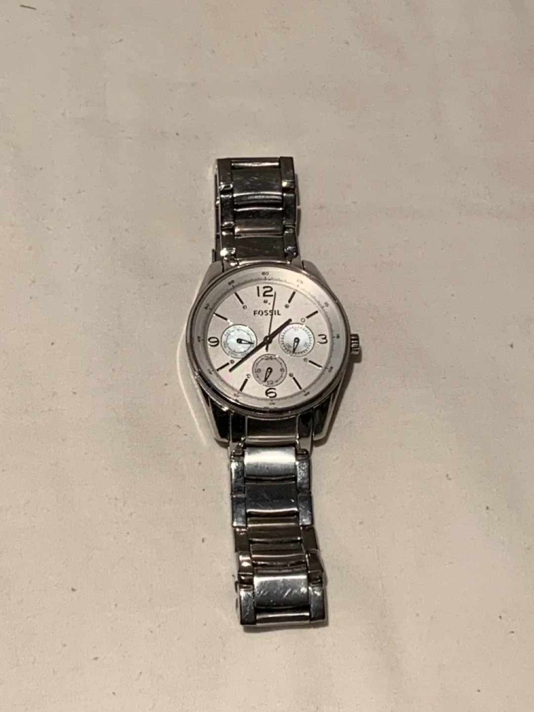 Fossil Silver Women's Watch image indicator(2)