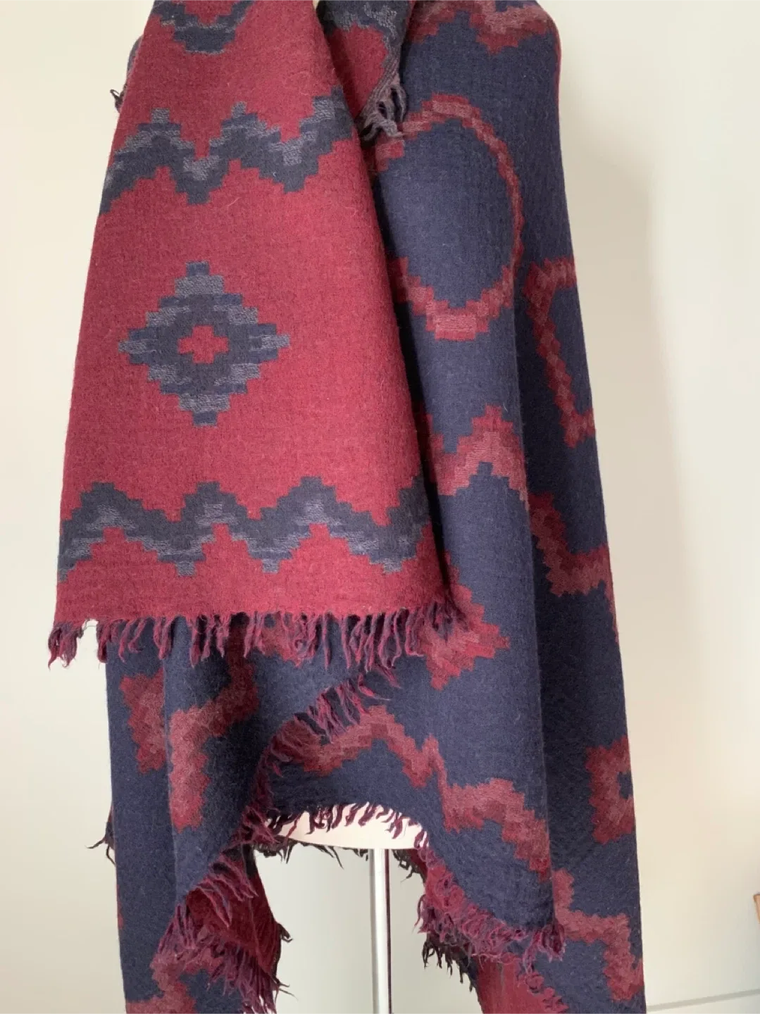 Aritzia Wilfred The Diamond Mosaic Blanket Scarf