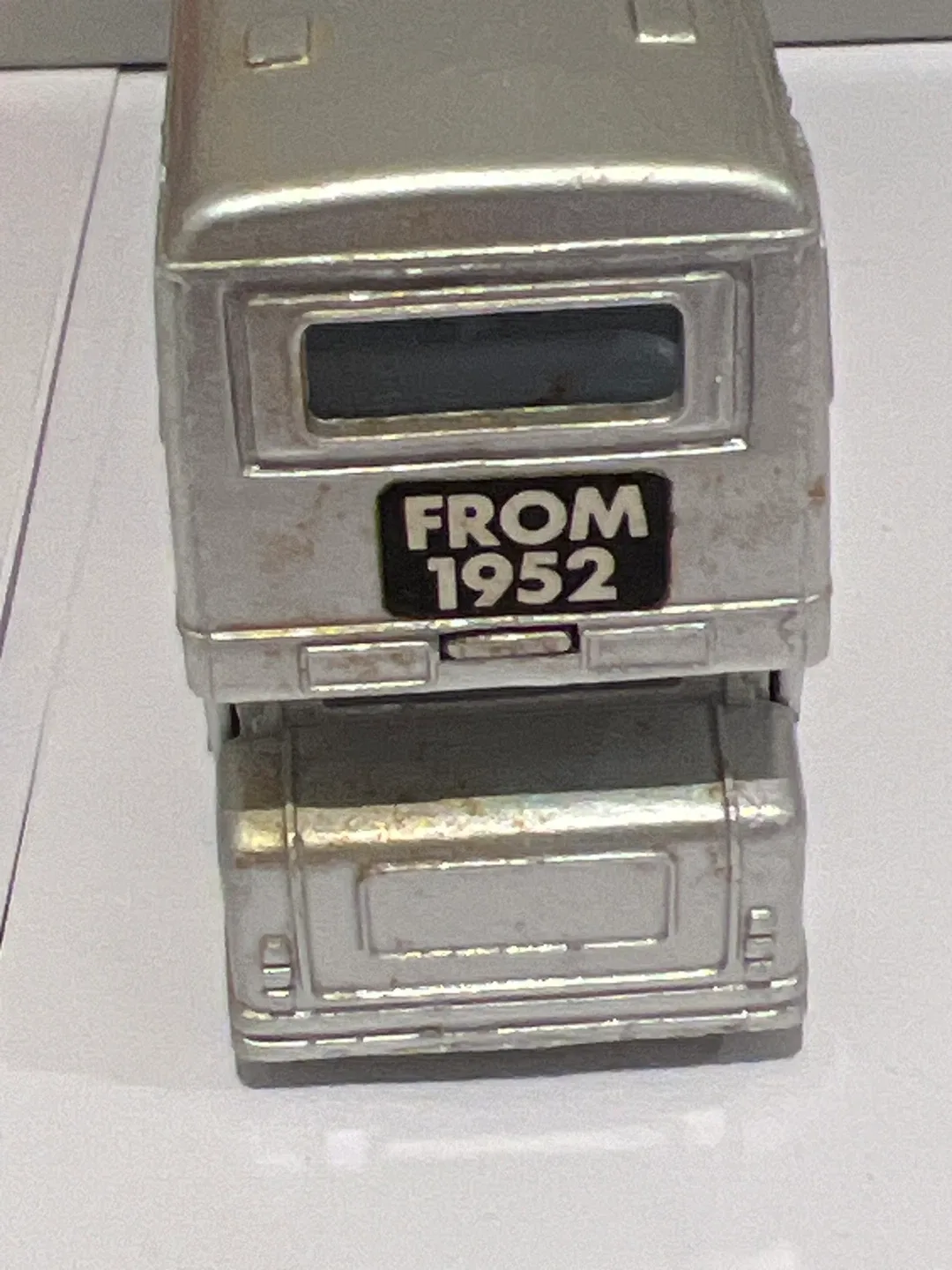 Dinky 297 Atlantean Silver Jubilee Bus image indicator(5)