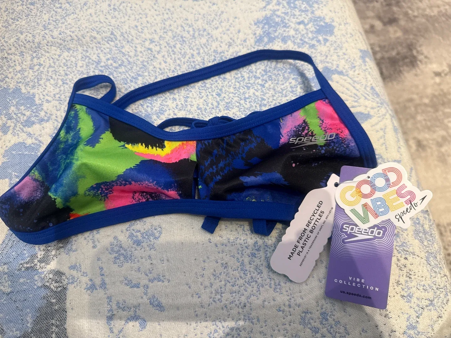 Speedo Vibe Collection Swim Top - XS