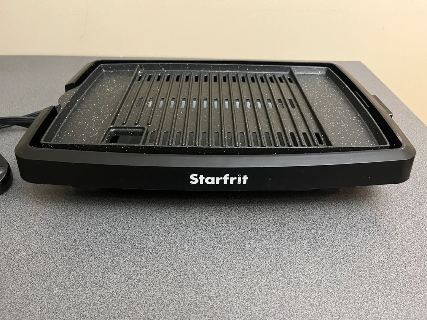 Starfrit The Rock Indoor Smokeless BBQ Grill image indicator(3)