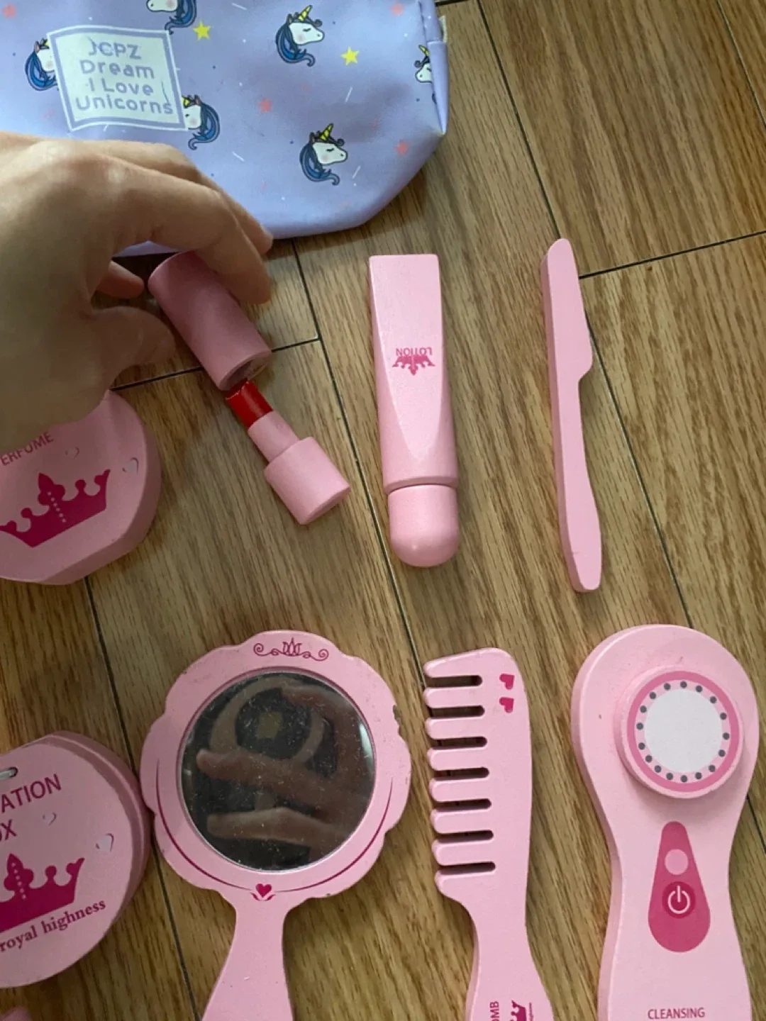 Girls Wooden Makeup Set Toy image indicator(4)