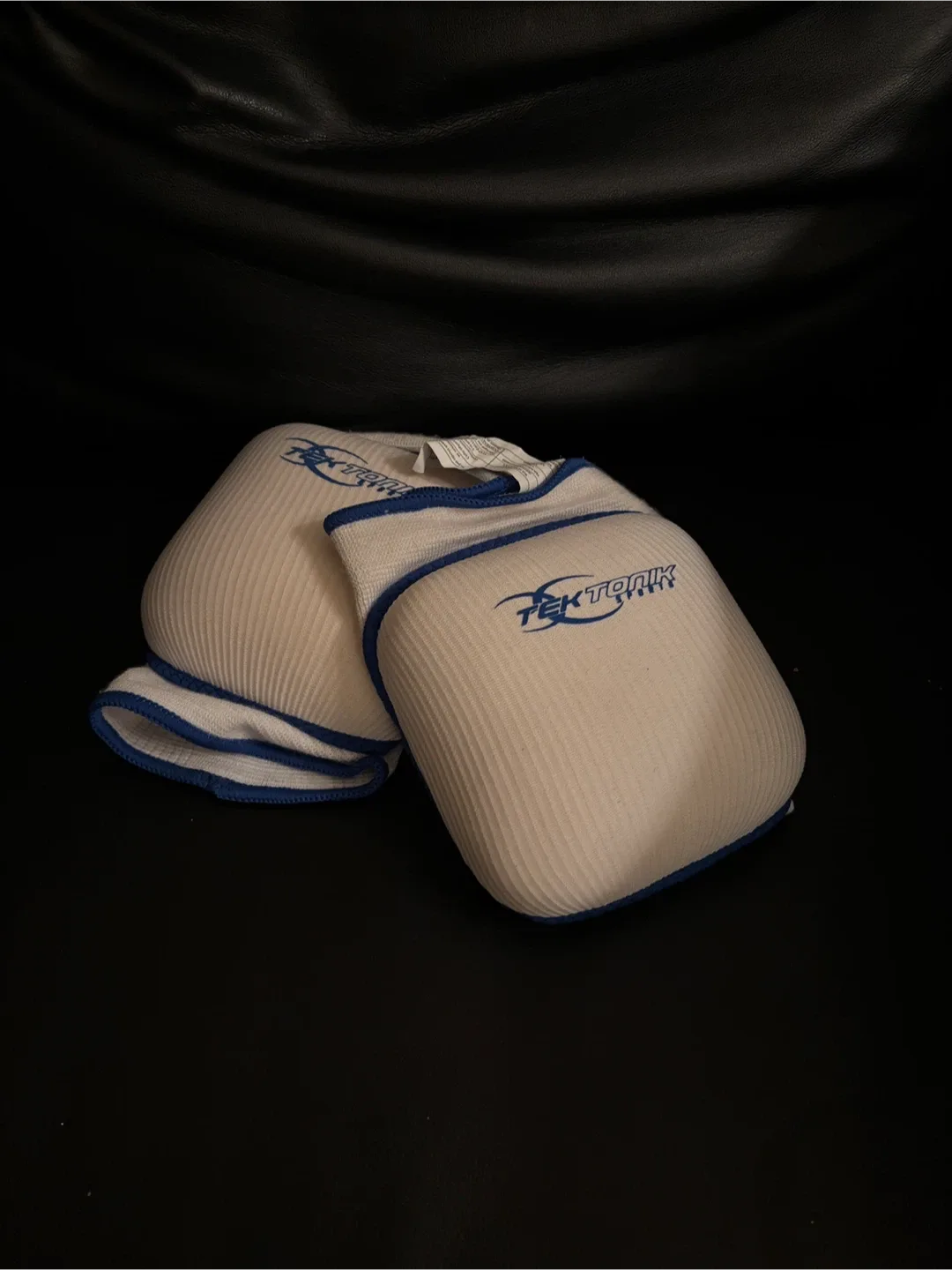 Tek Tonik Sports Knee Pads, Senior Size