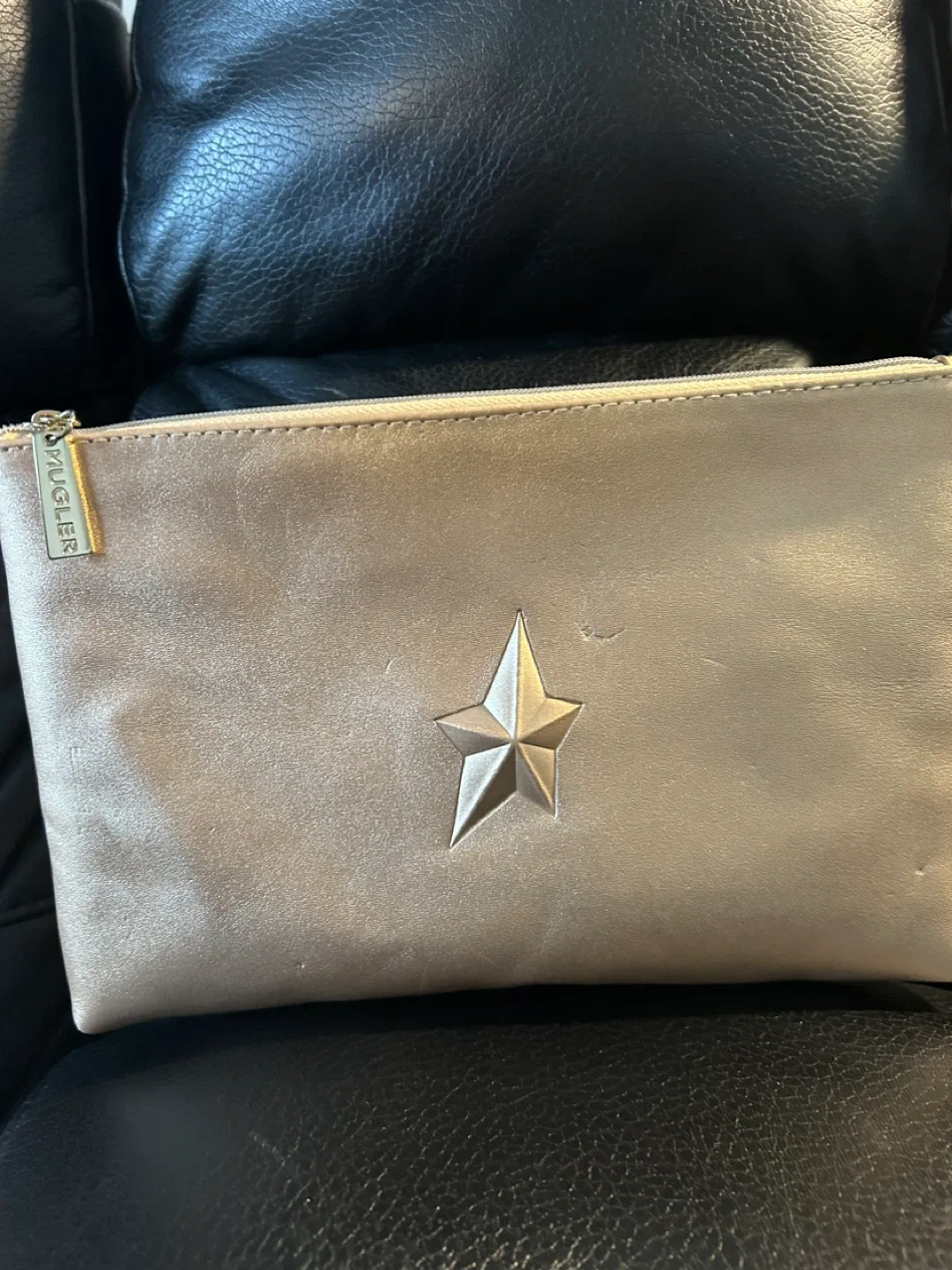 Mugler Makeup Bag image indicator(3)