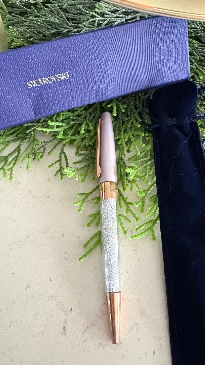 Swarovski Crystalline Gloss Rose Gold Pen