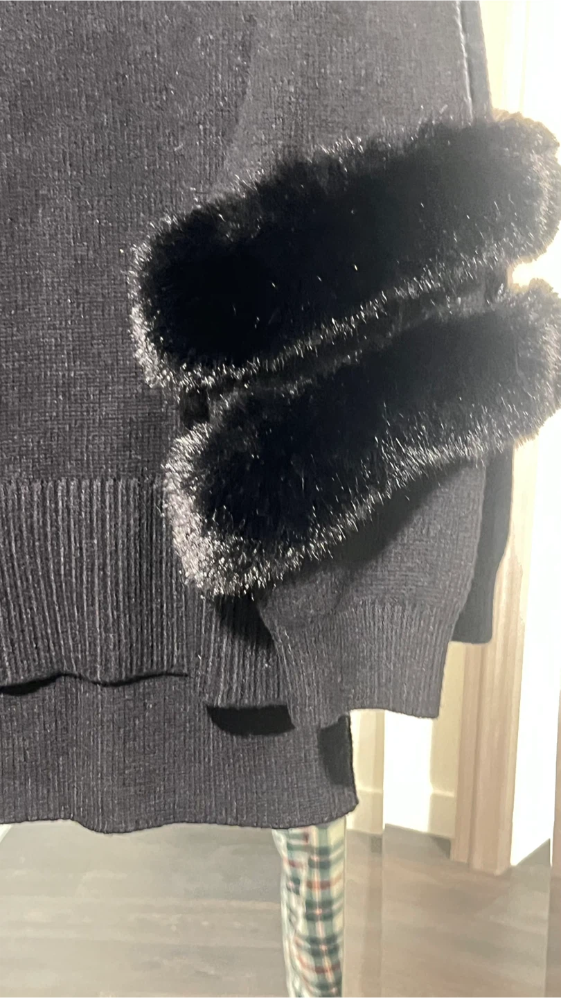 Saks Fifth Avenue Black Sweater with Faux Fur Cuffs - photo 3