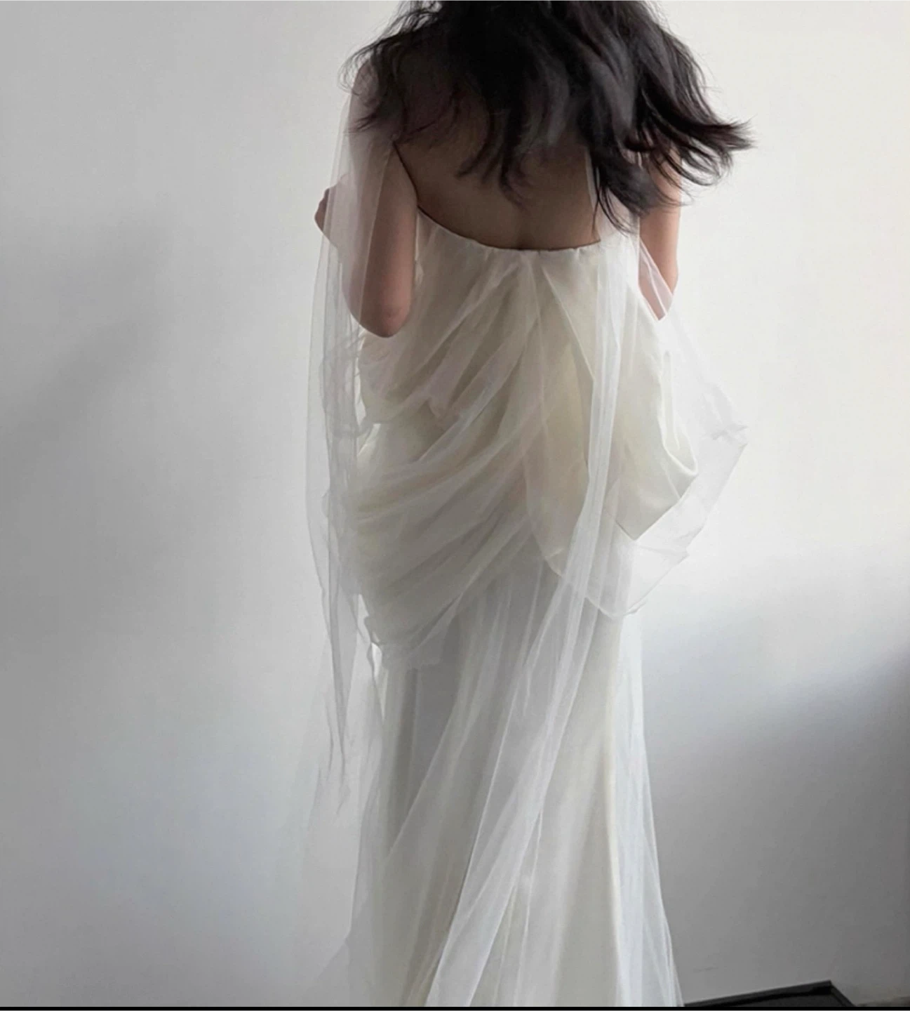 White Wedding Dress - photo 3