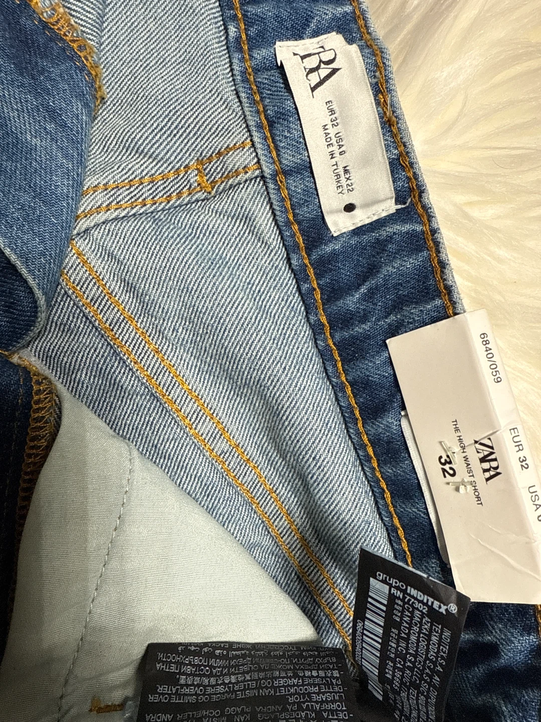 New Zara High Waist Denim Shorts - Size 32 - photo 2