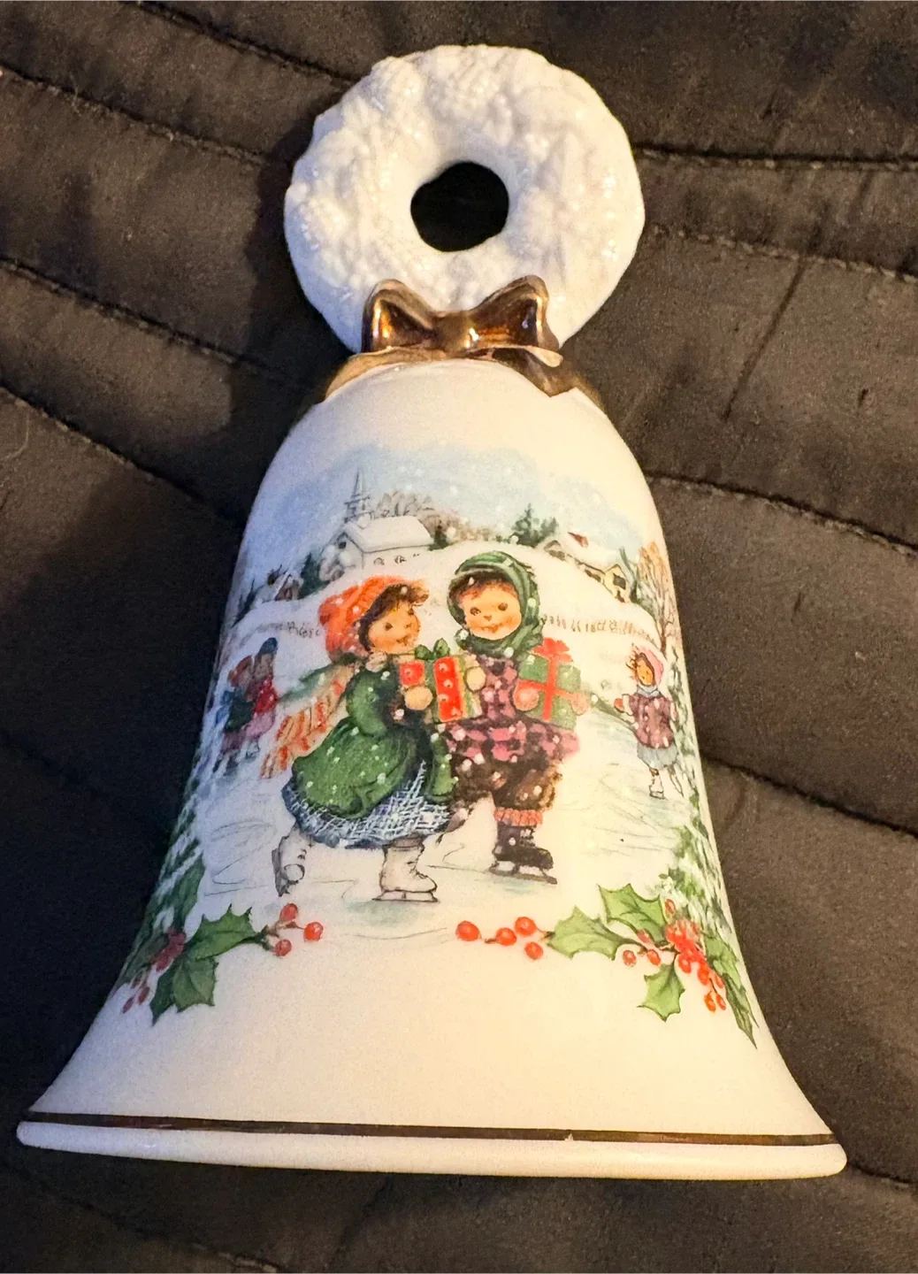 Avon Christmas Bell 1986