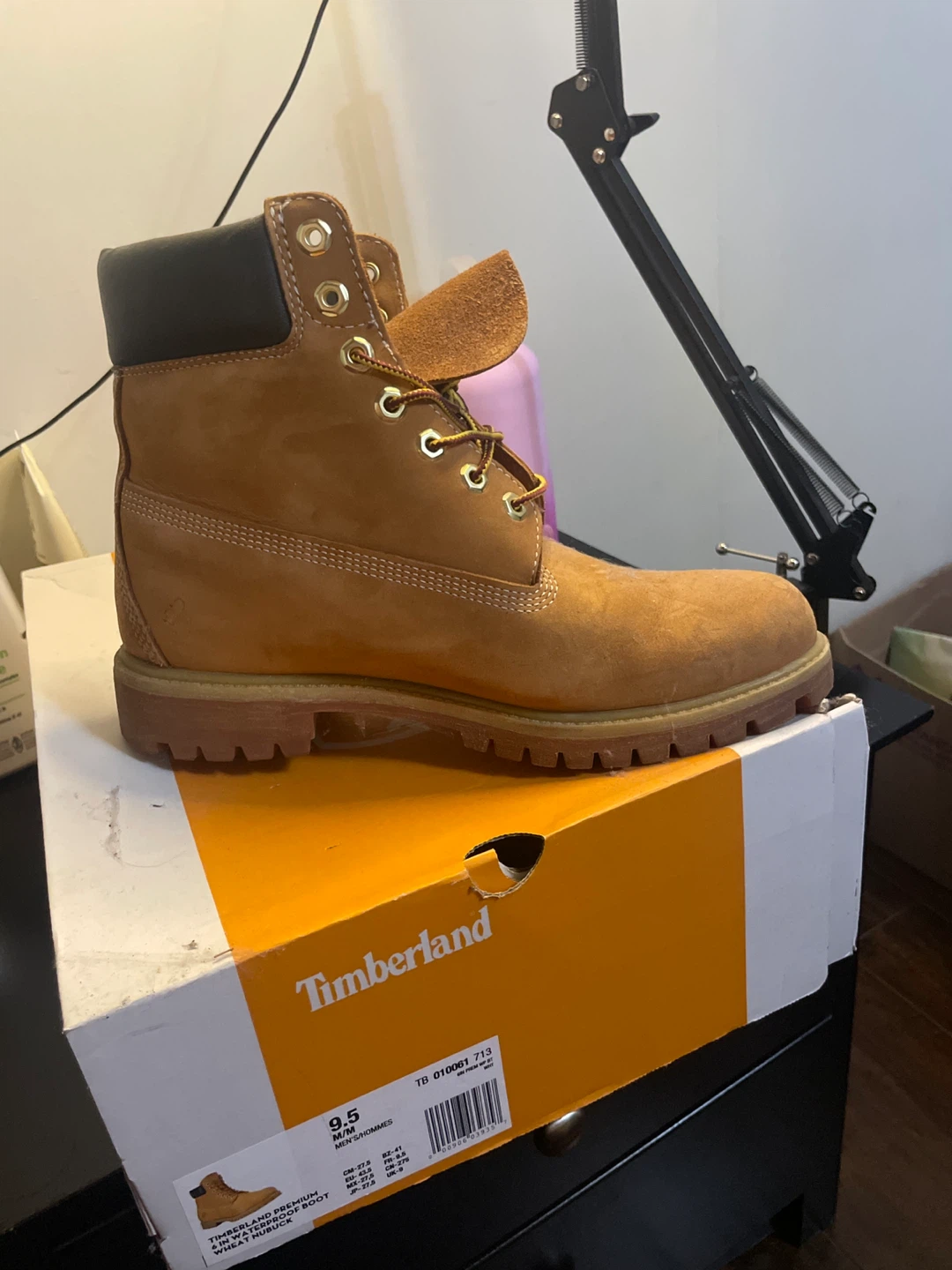 Timberland Premium Wheat Nubuck Boots - Size 9.5 - photo 4