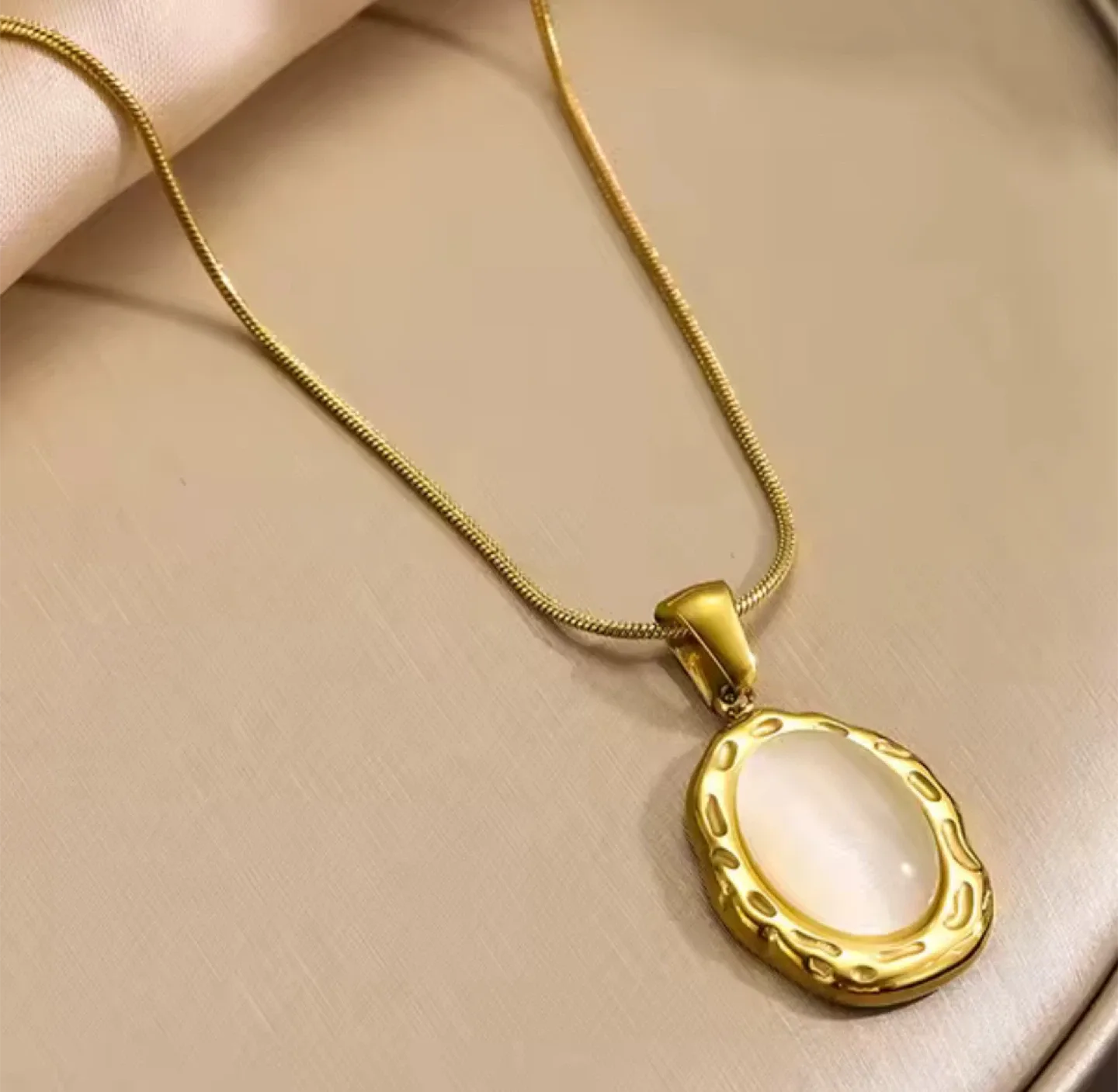 18k Gold plated stainless steel Tone Necklace