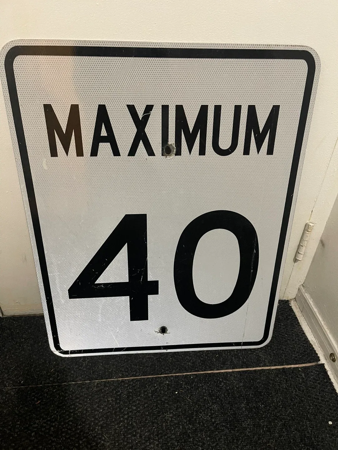 Maximum 40 Speed Limit Sign