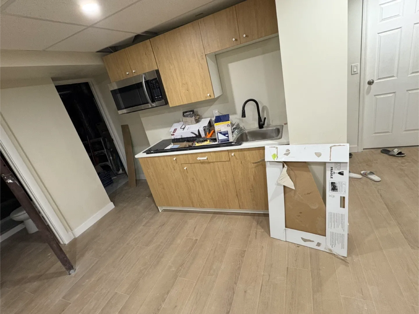 2 bedroom basement available for rent image indicator(5)