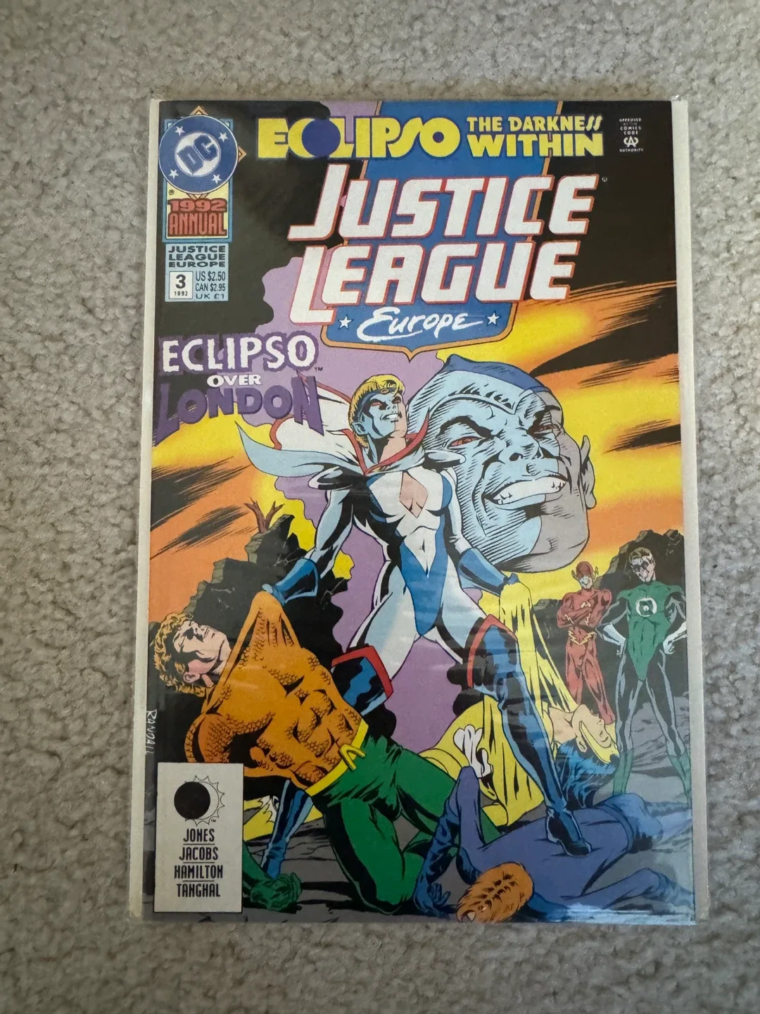 Comic Books - Justice League , Superboy, Fantastic 4 image indicator(3)