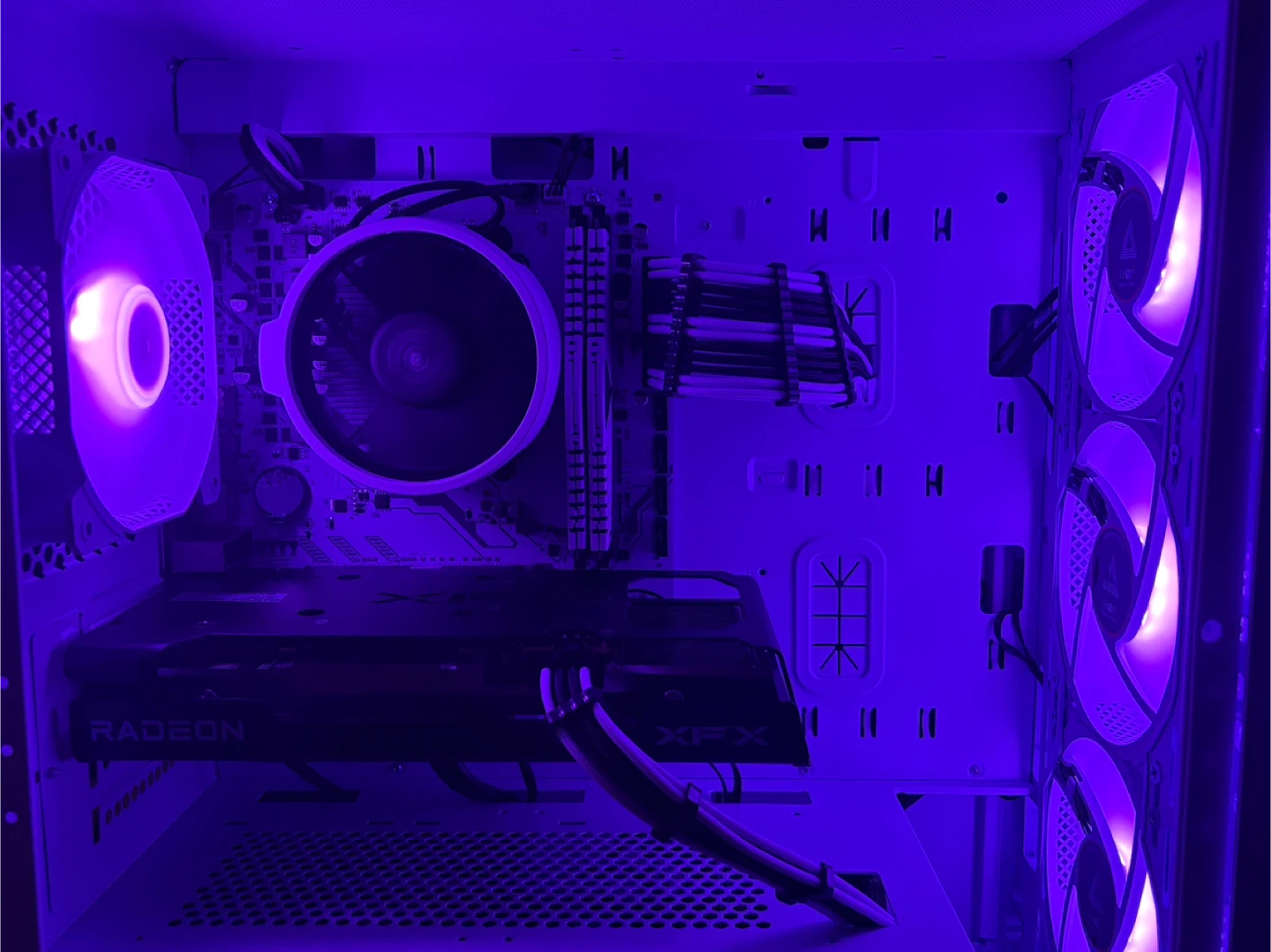 Ryzen 5 5500 • RX 6600 Gaming PC – Clean B&W Build - photo 2