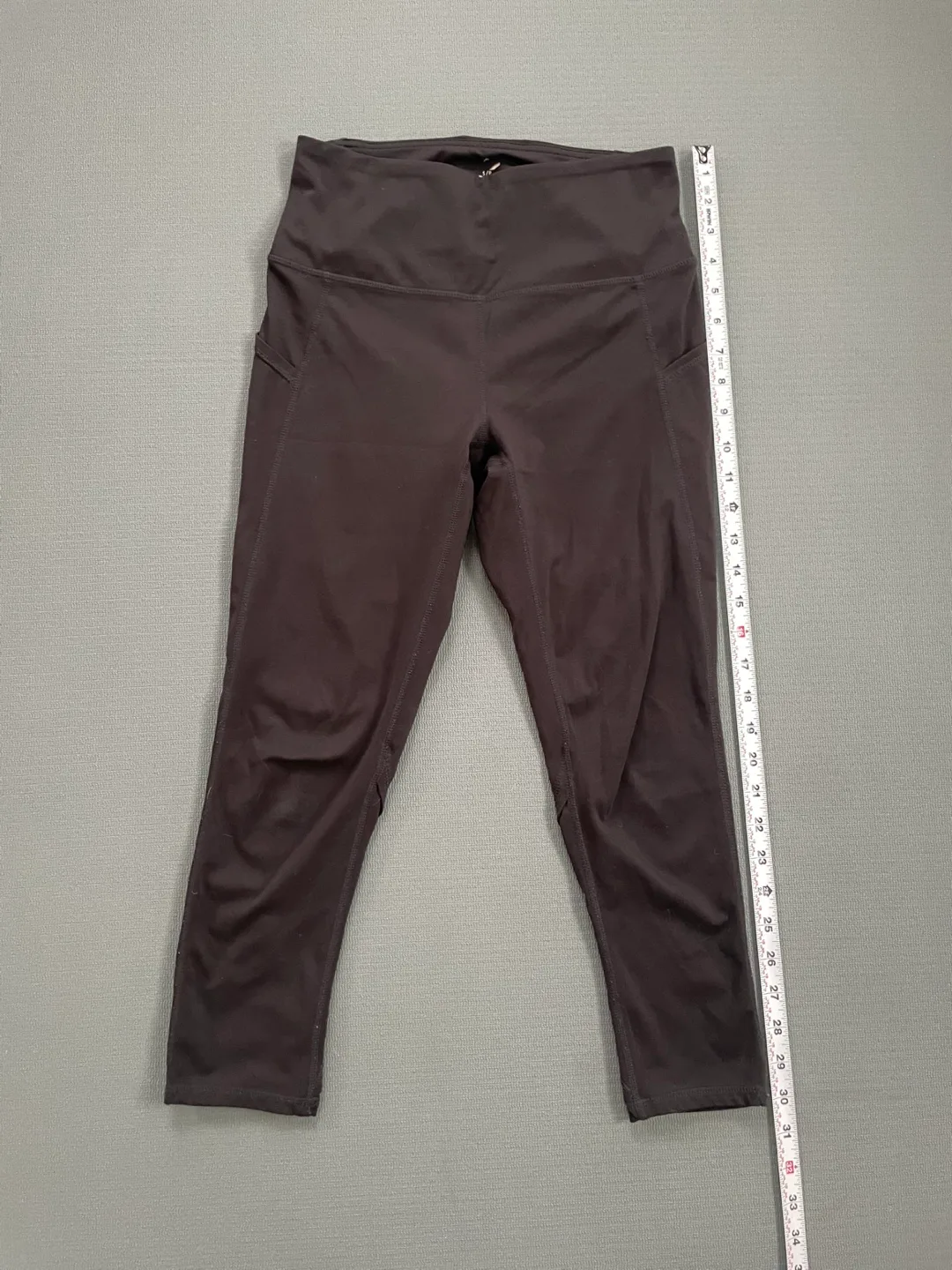 Athleta Black Crop Leggings Size M