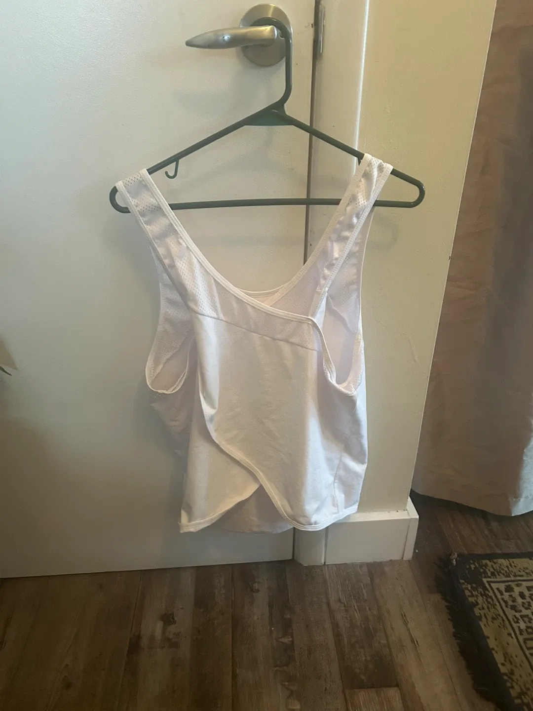 Shein White Tank Top - Size XL image indicator(2)