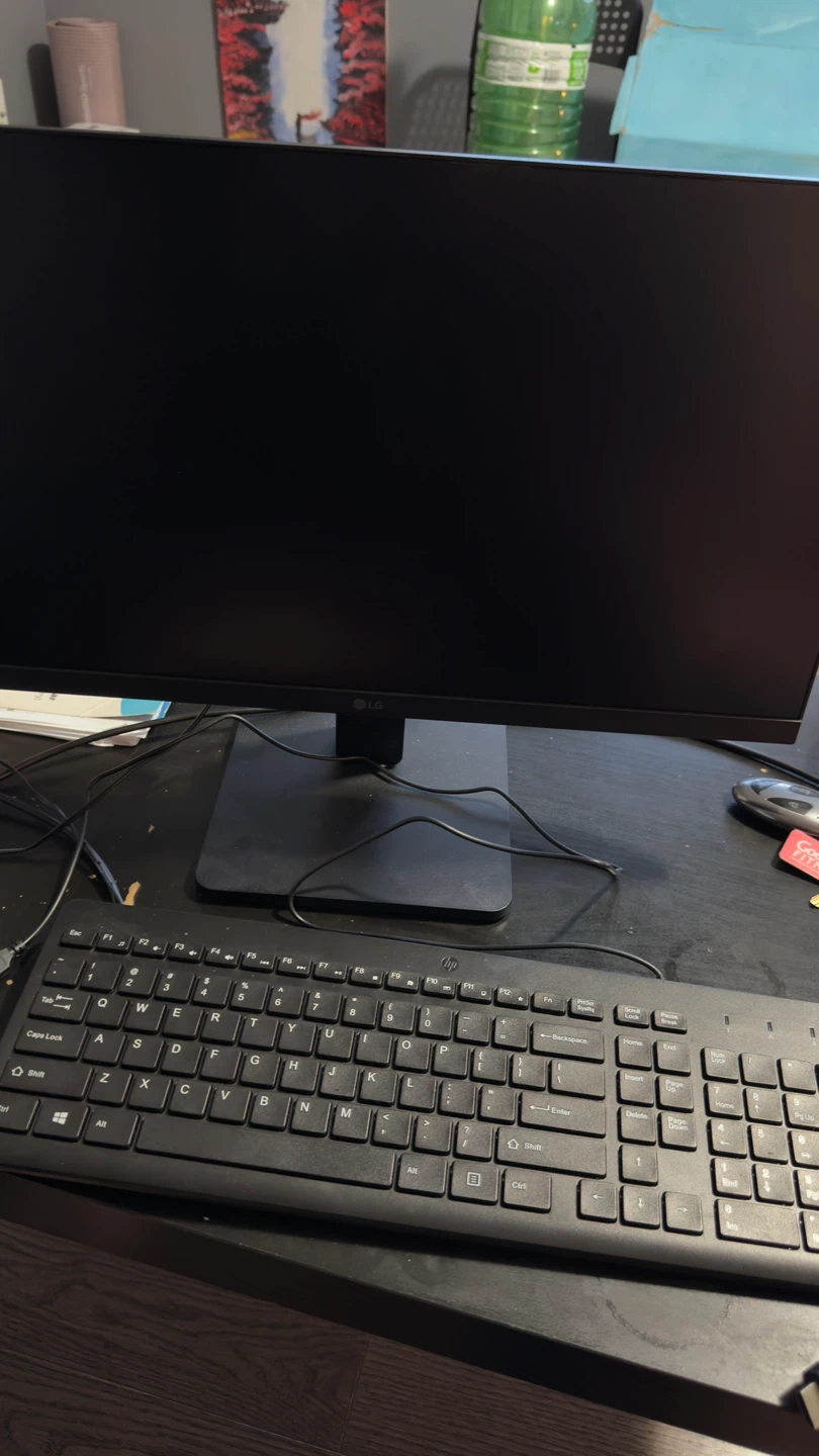LG Monitor & HP Keyboard - photo 3