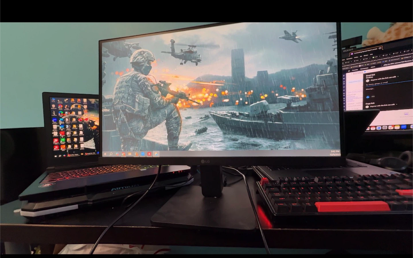 LG Monitor & HP Keyboard