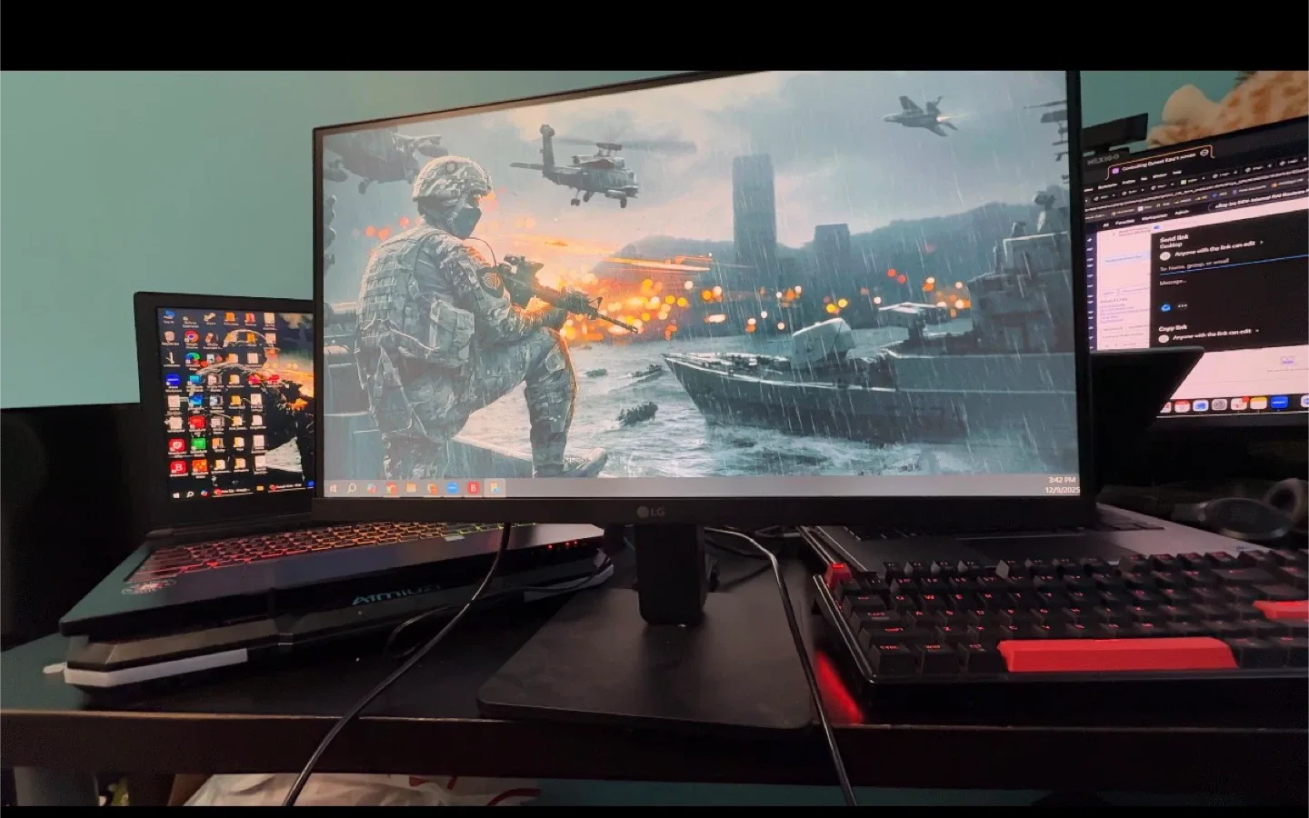 LG Monitor & HP Keyboard